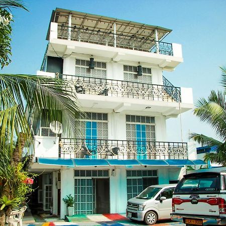 White House Apartment Wattala Exterior photo