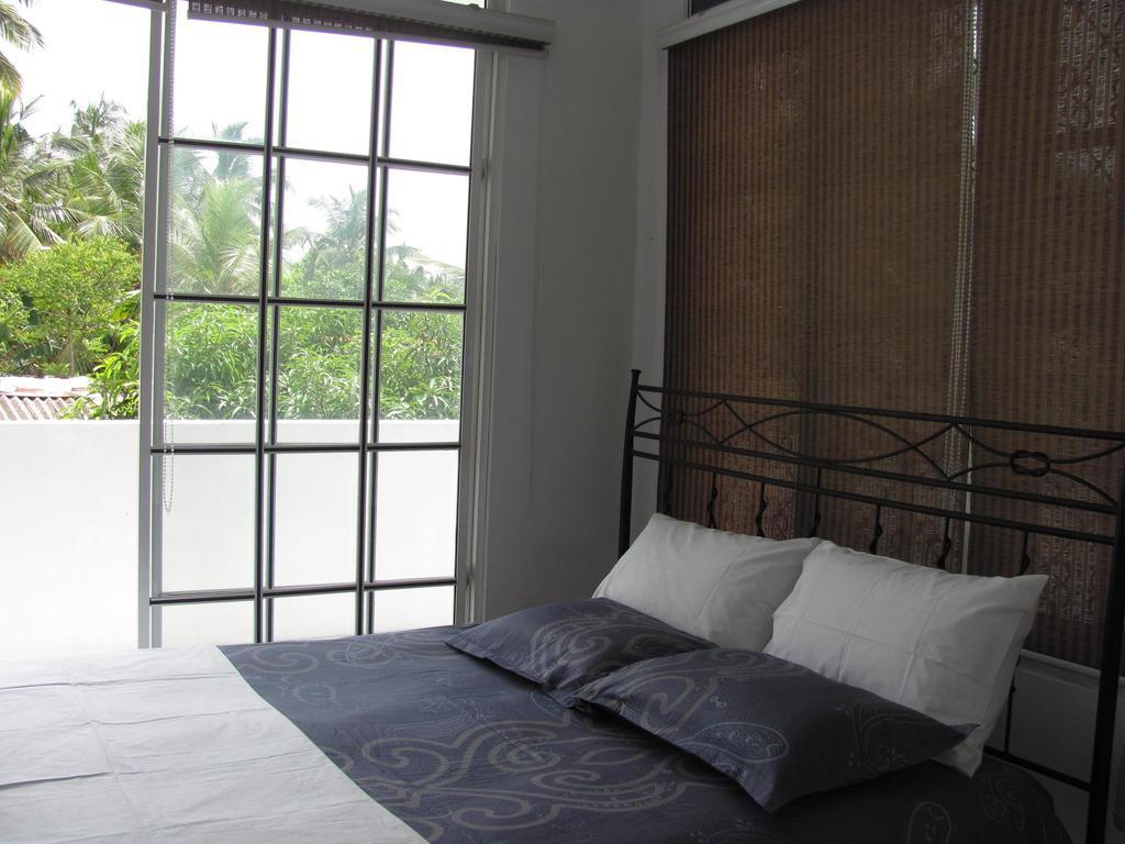 White House Apartment Wattala Room photo