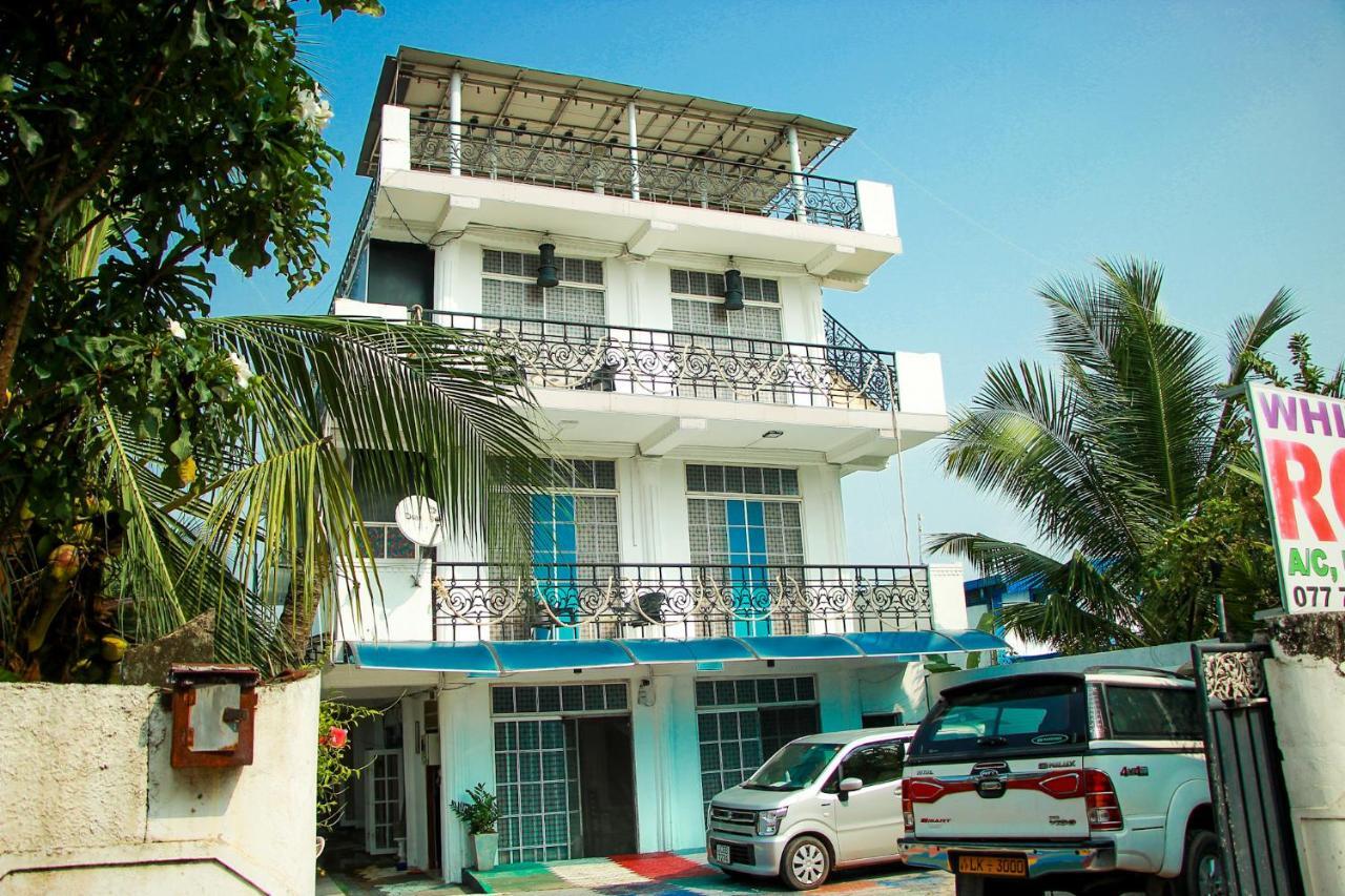 White House Apartment Wattala Exterior photo